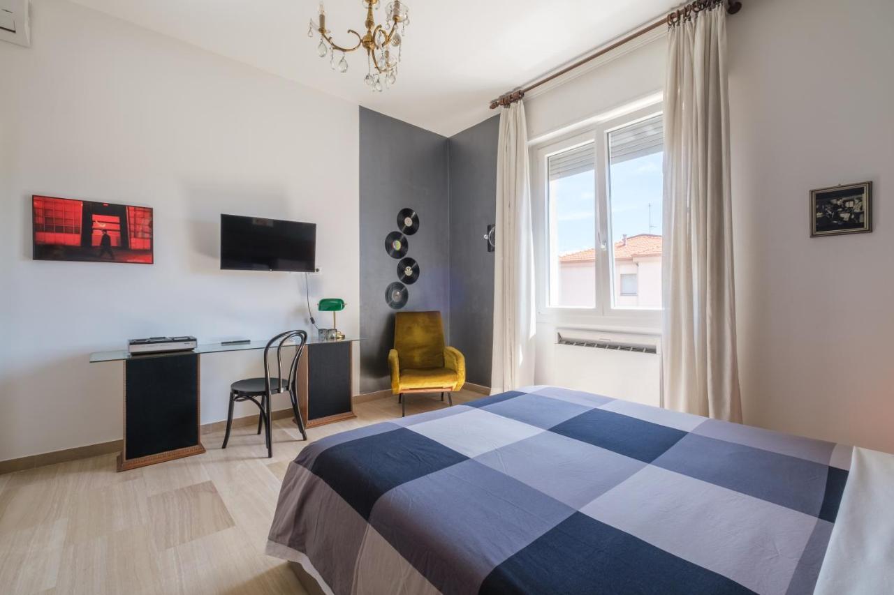 Fabula Rooms 3 Suites With Private Bathroom Μπολόνια Εξωτερικό φωτογραφία