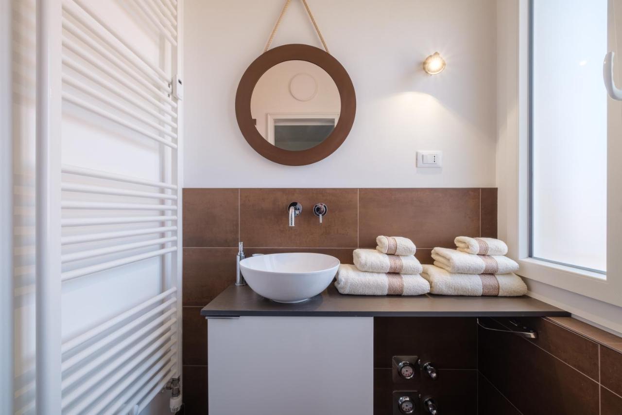Fabula Rooms 3 Suites With Private Bathroom Μπολόνια Εξωτερικό φωτογραφία
