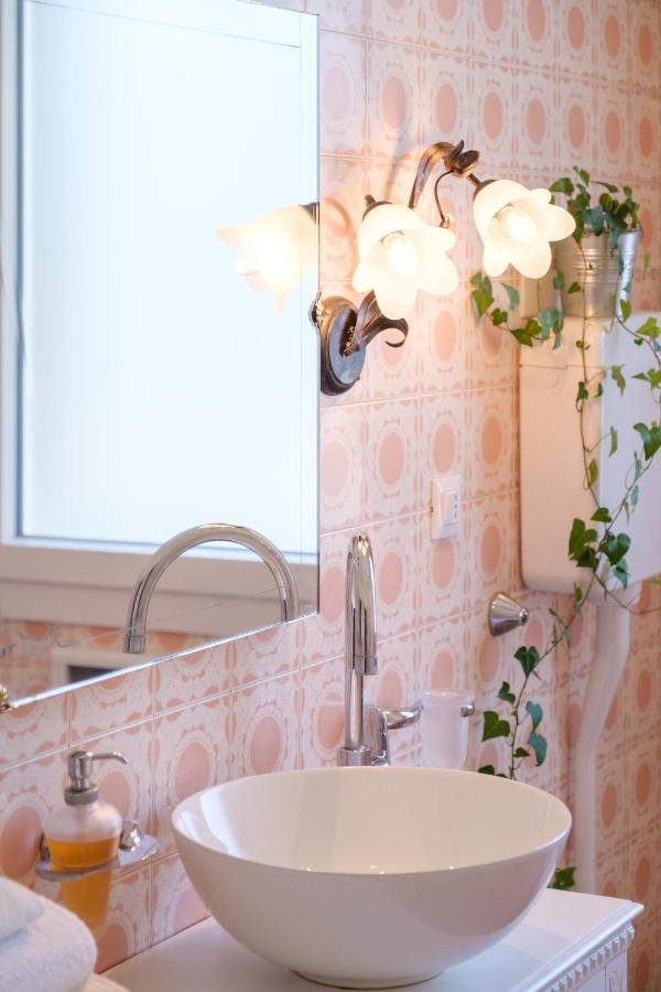 Fabula Rooms 3 Suites With Private Bathroom Μπολόνια Εξωτερικό φωτογραφία